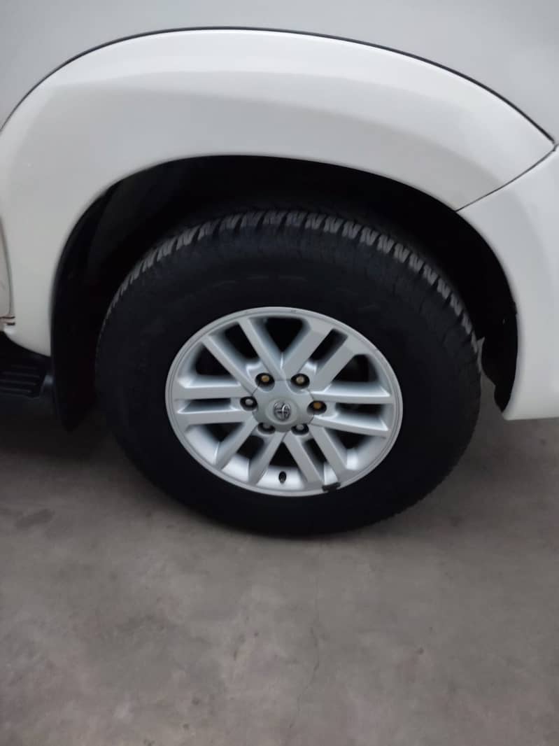 Toyota Fortuner 2015 White Total Original Paint - Khi Registered 12