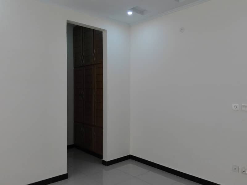 Idyllic Lower Portion Available In Satellite Town - Block B For rent 4
