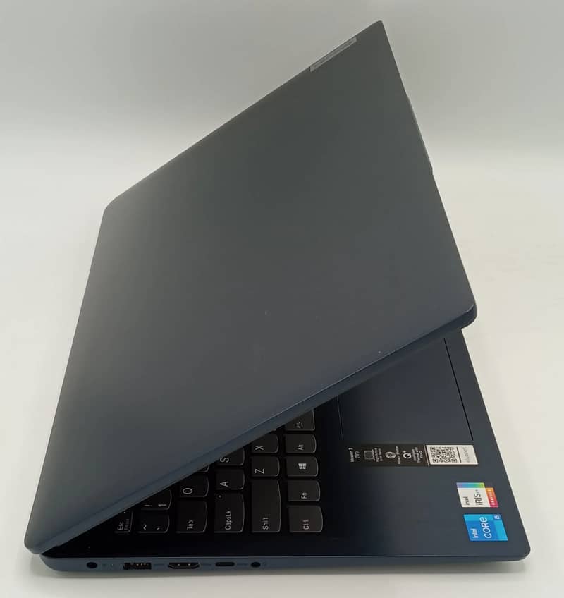 Lenovo IdeaPad 3 Slim Laptop Core i5 Touch 11th Gen 8/256GB 15 Inch 3