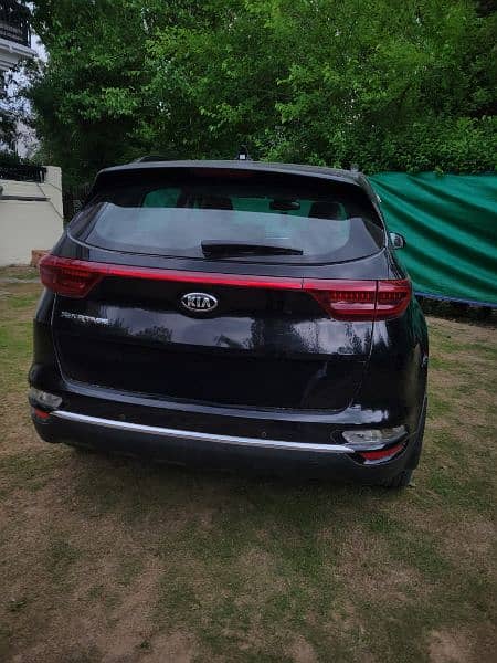 KIA SPORTAGE AWD 7