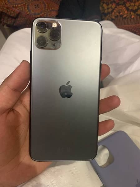 hy i have iphone 11 pro max 256gb dual sim pta approved water pack 1