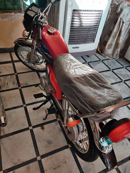Honda 125 Red  APL New Condition 1