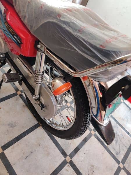 Honda 125 Red  APL New Condition 6