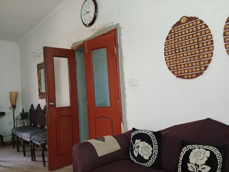 Fully Renovated SDH House (350 Sq/yards) is available for Rent 10