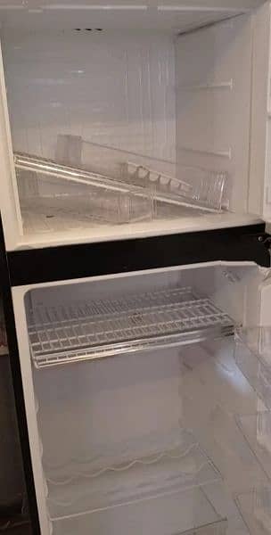 Pel Glass door inverter Refrigerator 2