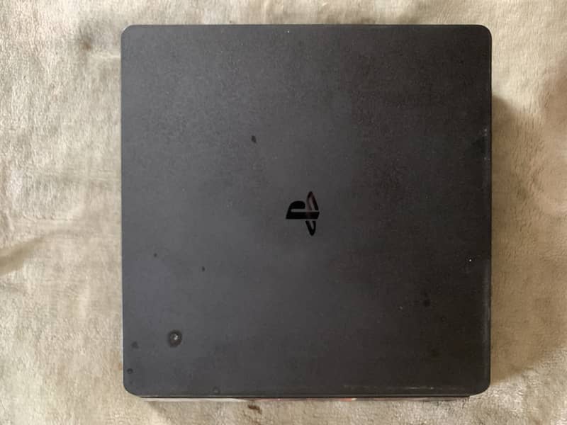Ps4 play station slim 500 gb perfect working 9