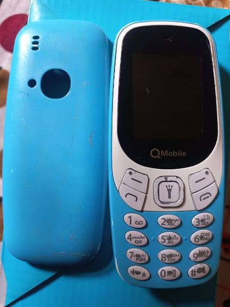 Q Mobile dual sim 1