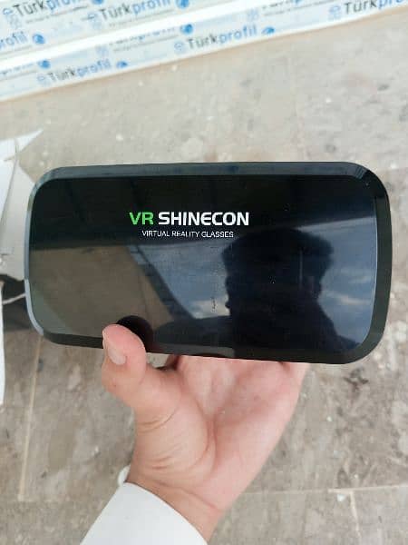 VR SHINECON G06A Virtual Reality Glasses with Bluetooth Control Remote 1