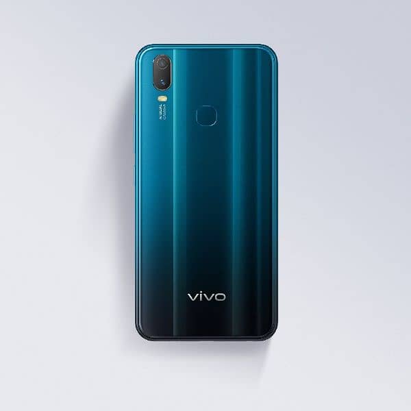 Vivo y11 in excellent condition with all accessories 1