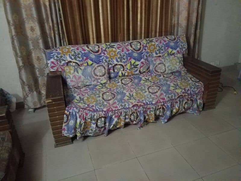 Sofa set in used. 0