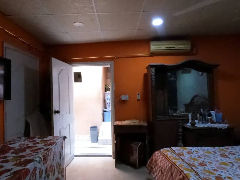 Upper Portion 4 Bedrooms With Roof Mehmoodabad Azam Town Area Near To Bakht Bharee Chiniot Hospital, Karachi 14