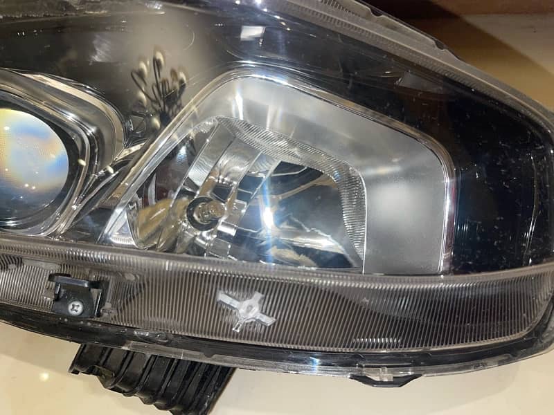 Honda 2018 model front head lights 4