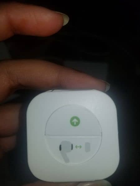 apple airpods pro first generation 6