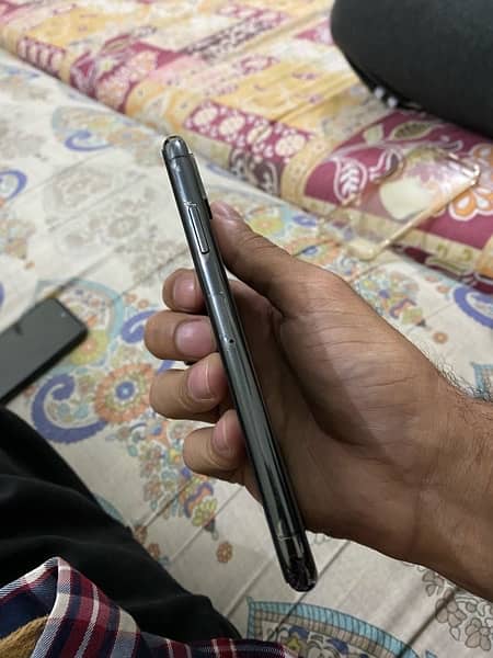 iPhone XS 64 gb non pta approved 4