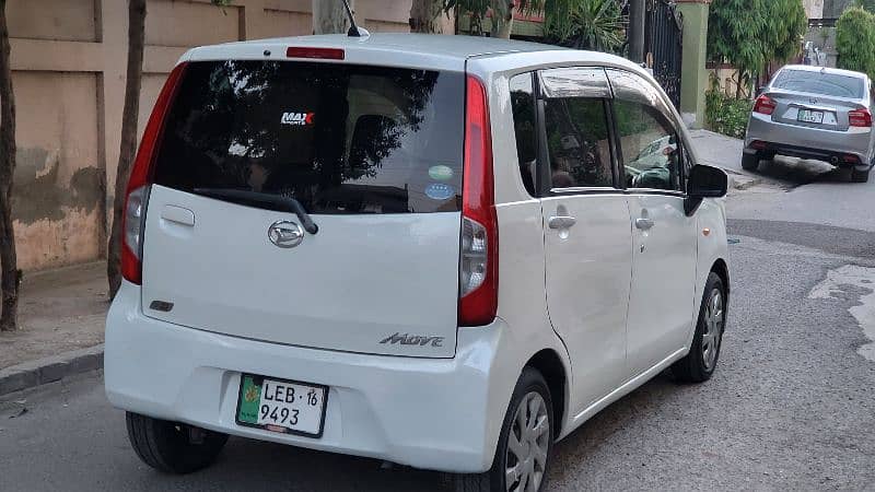 daihatsu move x 2012 available in immaculate condition home used 4