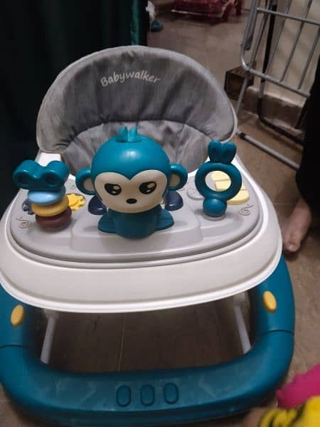 brand new condition baby walker 0