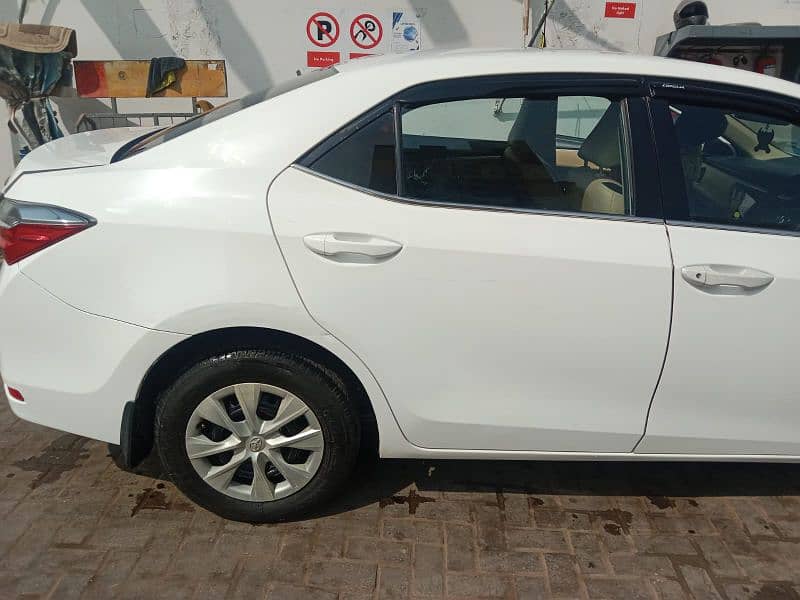 TOYOTA COROLLA GLI AUTOMATIC 1.3 MODEL2019 REGISTERED2020 BANK LEASED 3