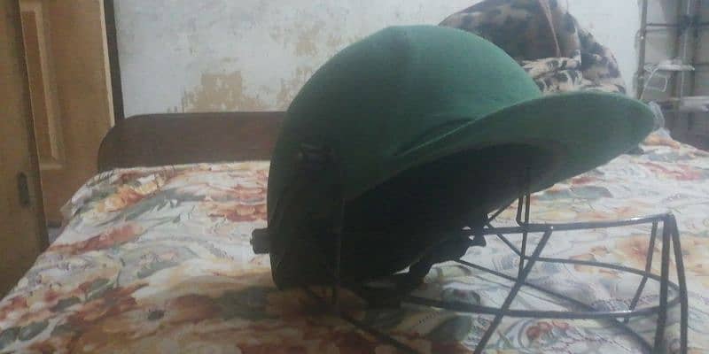 cricket green colour helmet 1