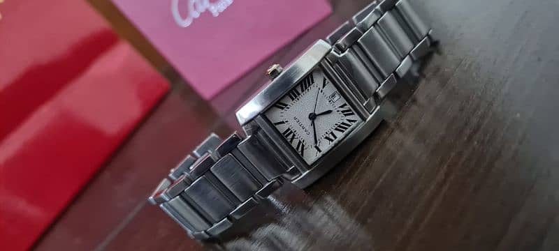 Cartier Ladies watch hot favourite With box n bag 0