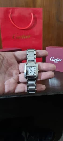 Cartier Ladies watch hot favourite With box n bag 2