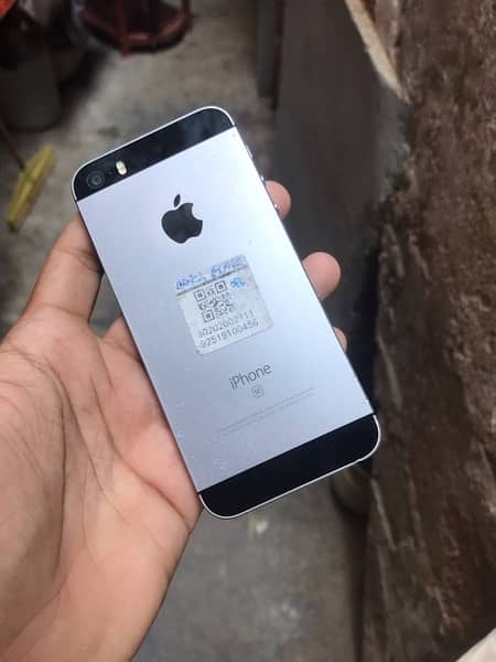 IPhone 5s NON PTA Available COD Zero Advance Pay at Your Door Step 3