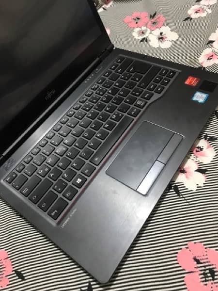 New Laptop For Sale Japanese Conpany “FUJITSU” 1