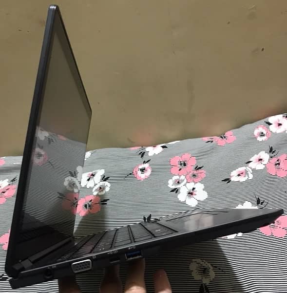 New Laptop For Sale Japanese Conpany “FUJITSU” 4