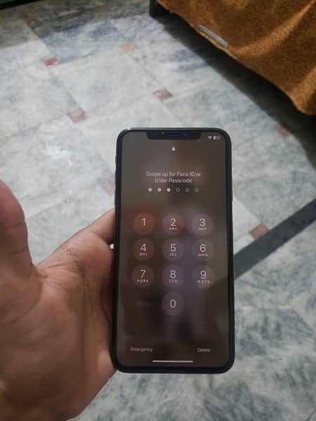 I want to Sell my Apple IPhone XS Max 4