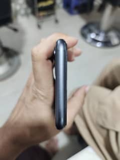 i phone 11 black color non pta factory unlook 0