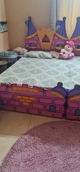 girls bed set (urgent sale!) 0
