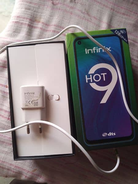 Infinix hot 9.4/128 with All box Call number 03154613961 2