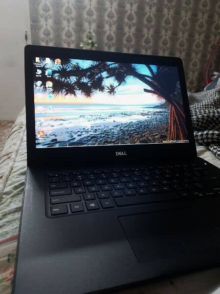 Laptop Dell i5 8th Generation 4