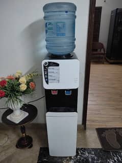 PEL Water Dispenser