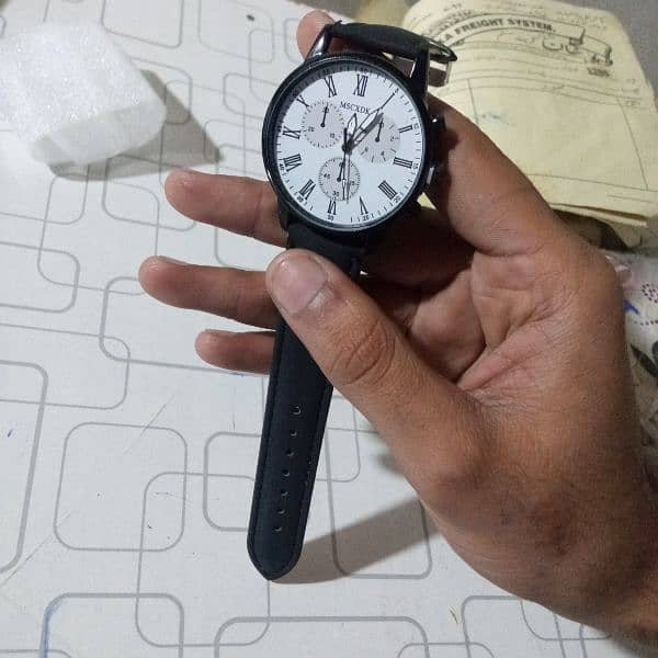 brand new watch 10/10 condition 5