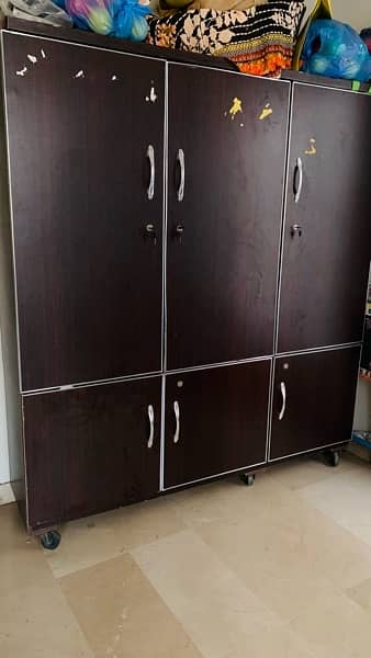 Wooden wardrobe Cabinet 1