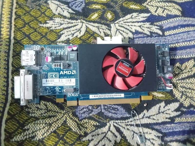 AMD 1 gb ddr3 graphics card 3