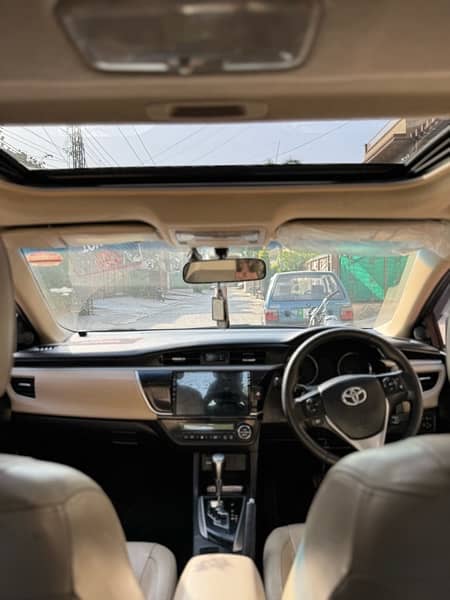 Corolla Altis Grande lush condition 8