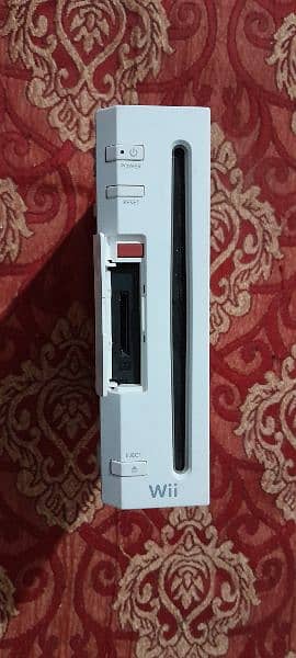 Nintendo Wii Gaming Console with Games 4