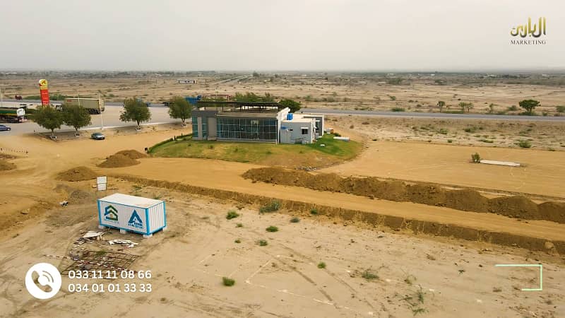 Residential Plot Available For Sale On Prime Location Of Karachi 10