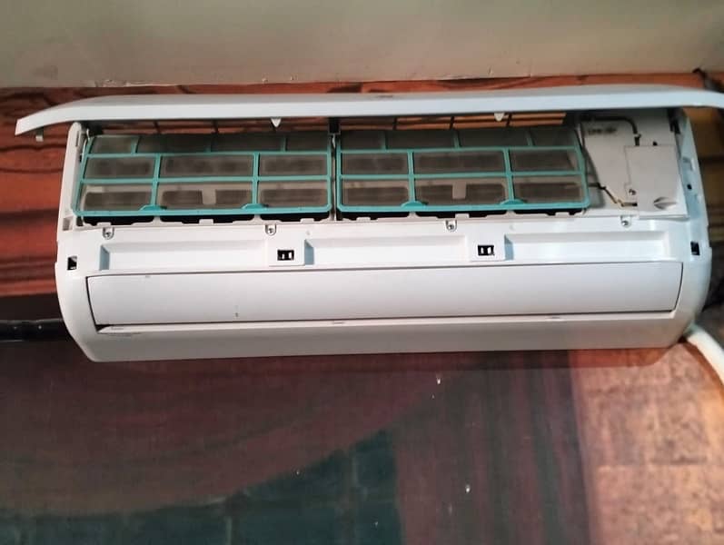 MZEE Inverter AC  1.5 ton 2