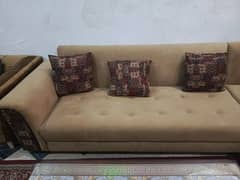 I HAVE SELL MY SEVEN SEATER SOFA SET CONDITION 10/10 0