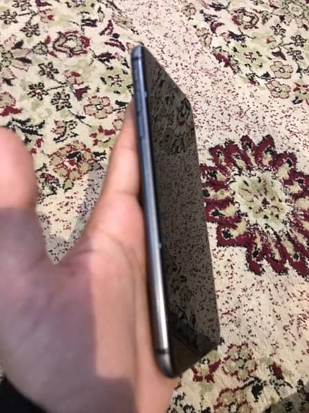 iPhone 8 PLUS. 64GB PTA UNAPPROVED. 3