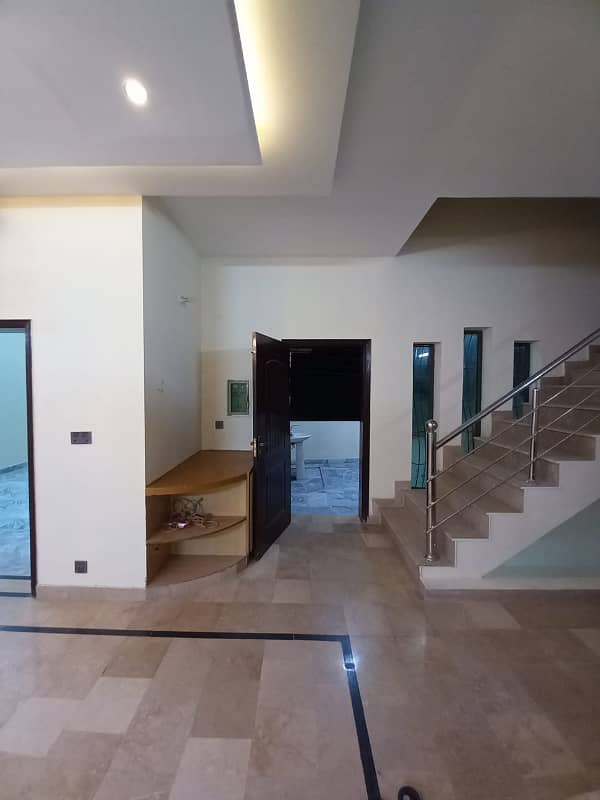 10 Marla Corner Double Storey House Available For Sale In Wapda Town Phase1 Block J2 7