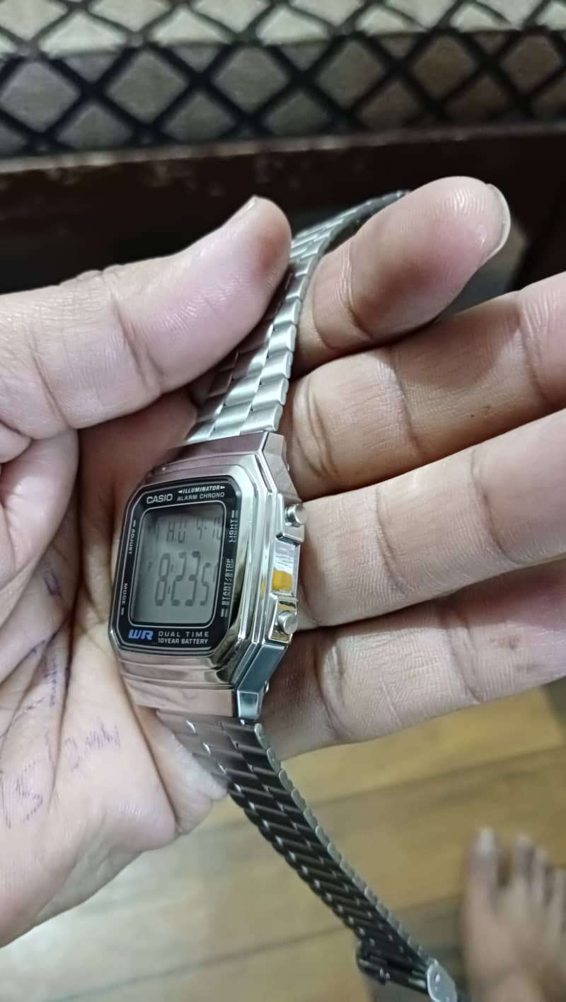 CASIO ORIGINAL WATCH 2