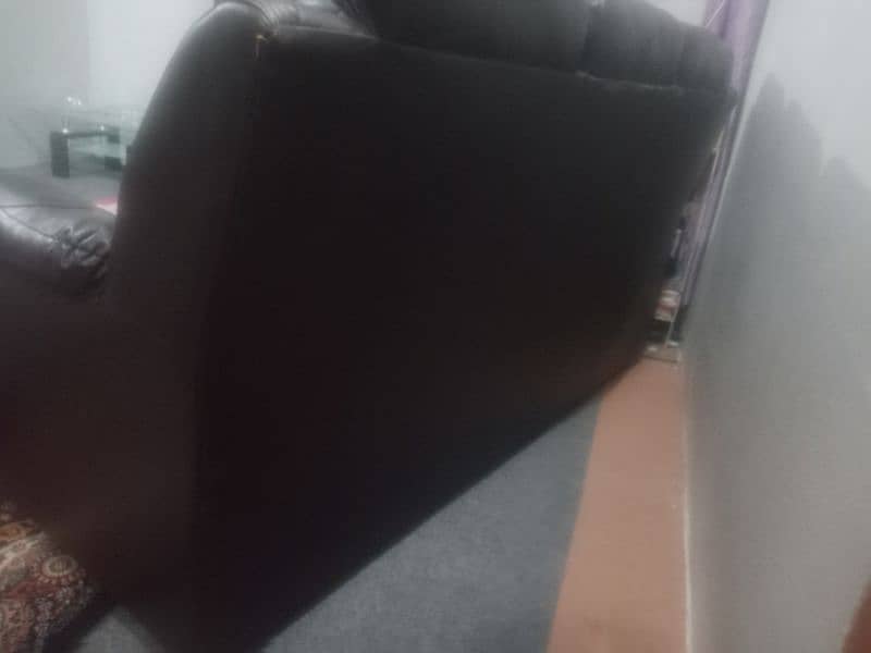 3 seater leather sofa 1