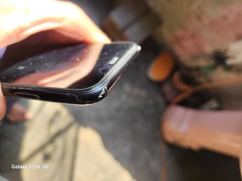 Iphone XR factory unlock 9