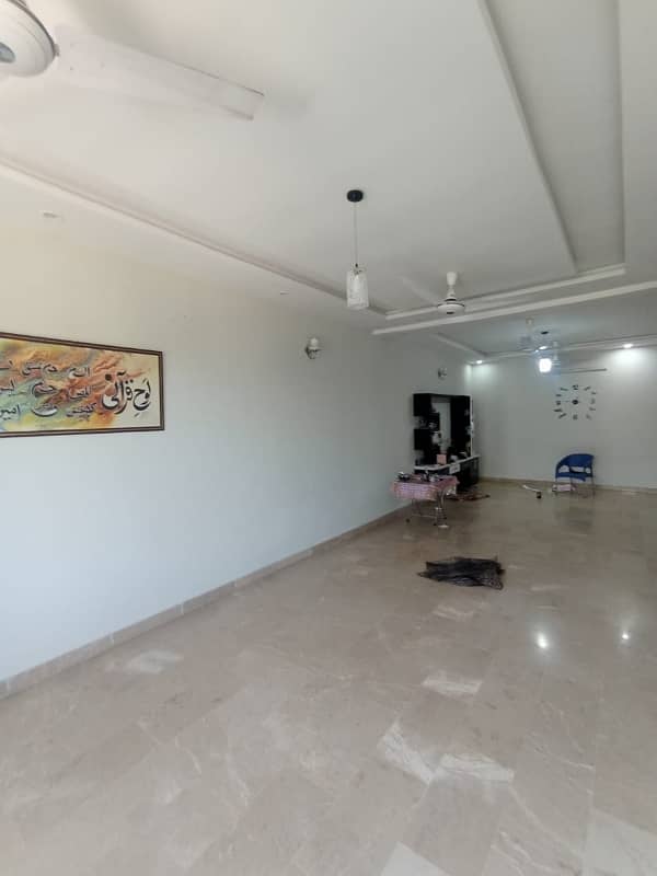 Upper Portion Available for Rent 7