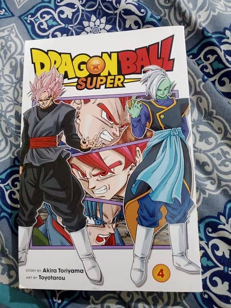 Dragon ball super comic books,both volume 4 and 9 for 8000. 0