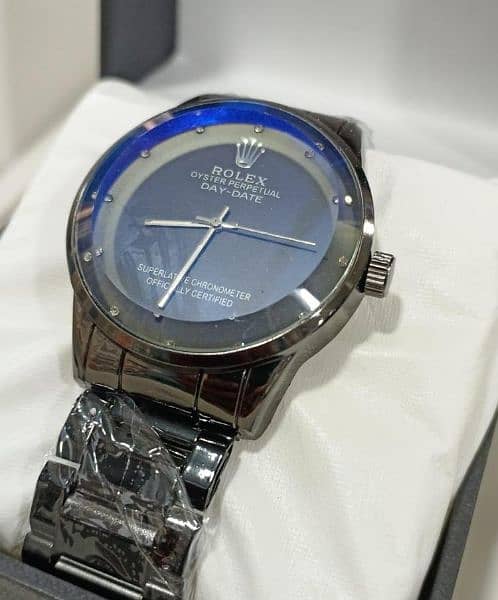 Mens casual watchs in different designs 4