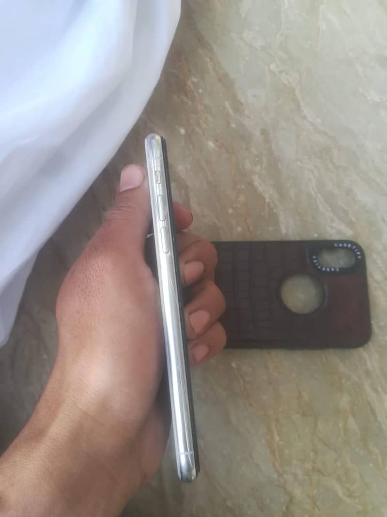 Iphone x non pta 64 gb 10/10 condition. Urgent Sell 8